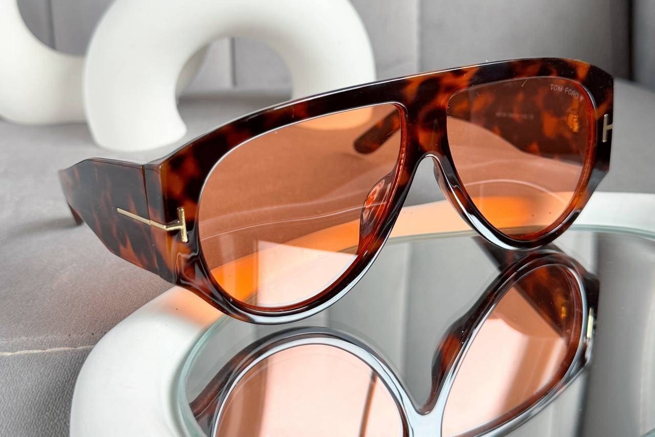 Do5wuB62PJRBjpsj عینک آفتابی زنانه و مردانه برند TomForتام فورد مدل خلبانی پلنگی - Image 1